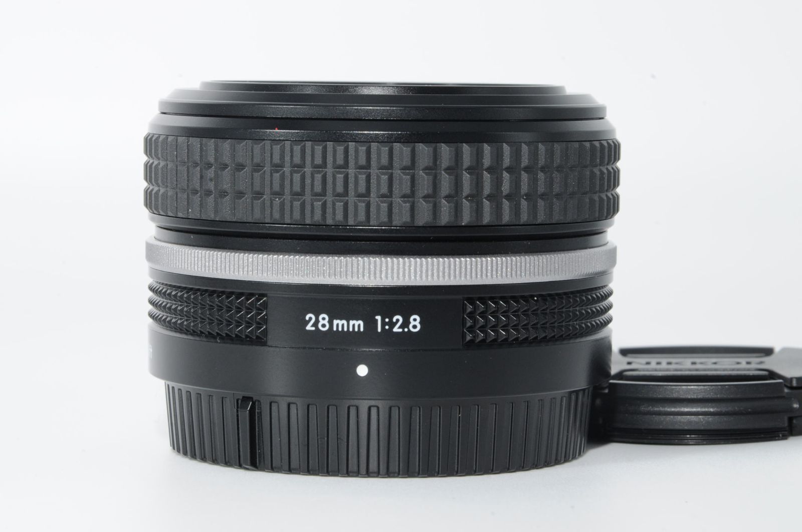 人気絶頂 Nikon 広角単焦点レンズ NIKKOR Z 28mm f 2.8 Special Edition Zマウント フルサイズ対応 NZ28 