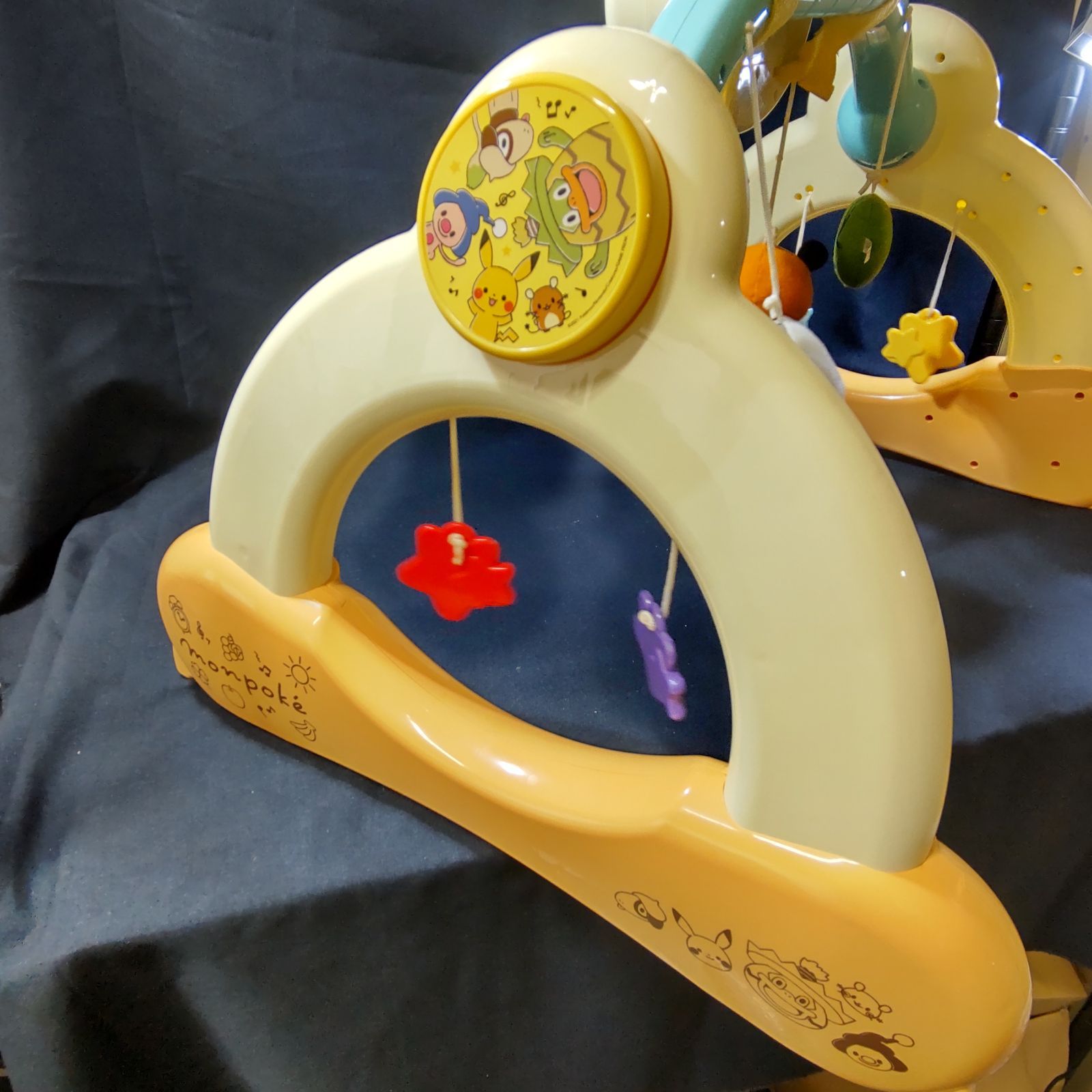 モンポケ　7ステップメリージム　ピカチュウ メリー ベッドメリー モンポケ 7ステップメリージム 電池別売り