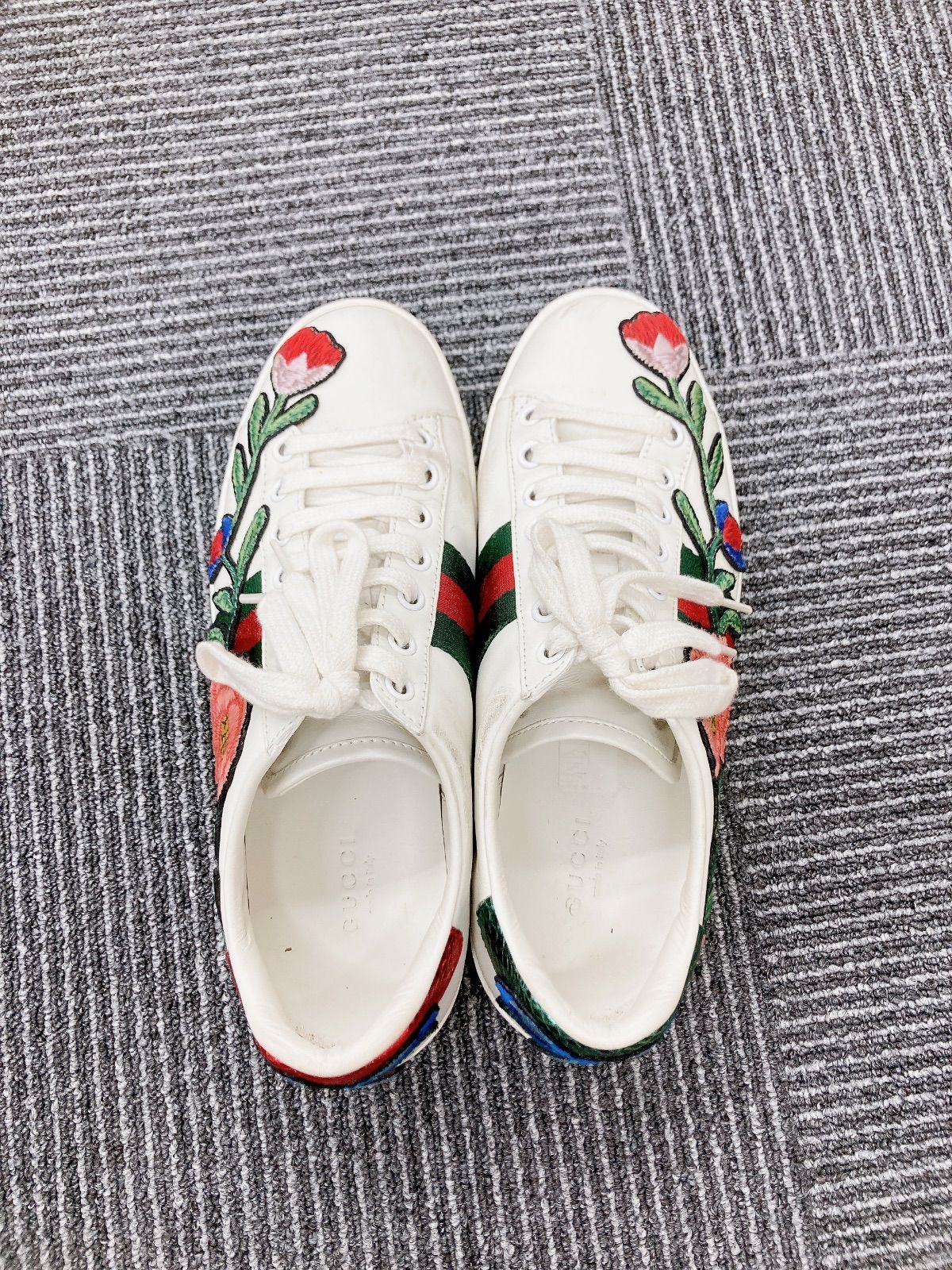 ！GUCCI スニーカー 花柄【ファッション】