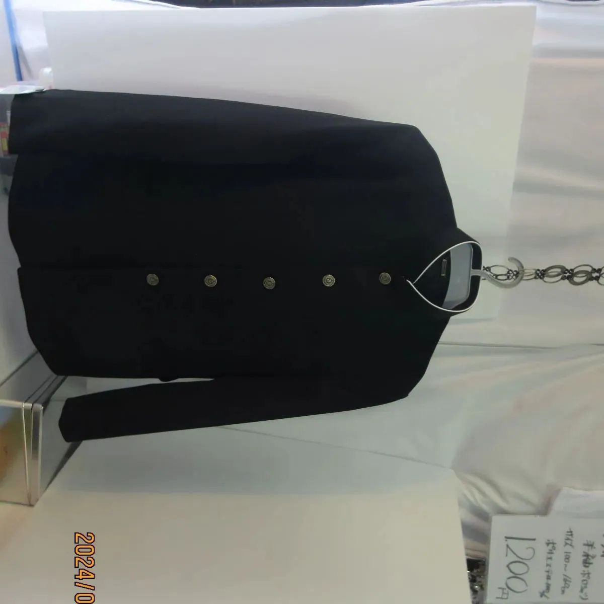 4 マスクローズ ラウンドセミタン学生服 標準マークはついていません