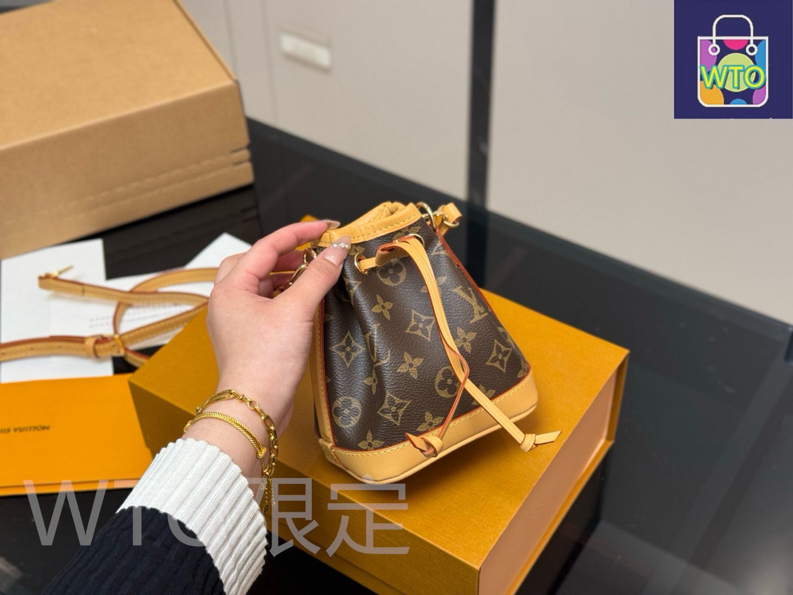今日特価】Louis Vuitton ルイ・ヴィトン ナノバケットバッグ