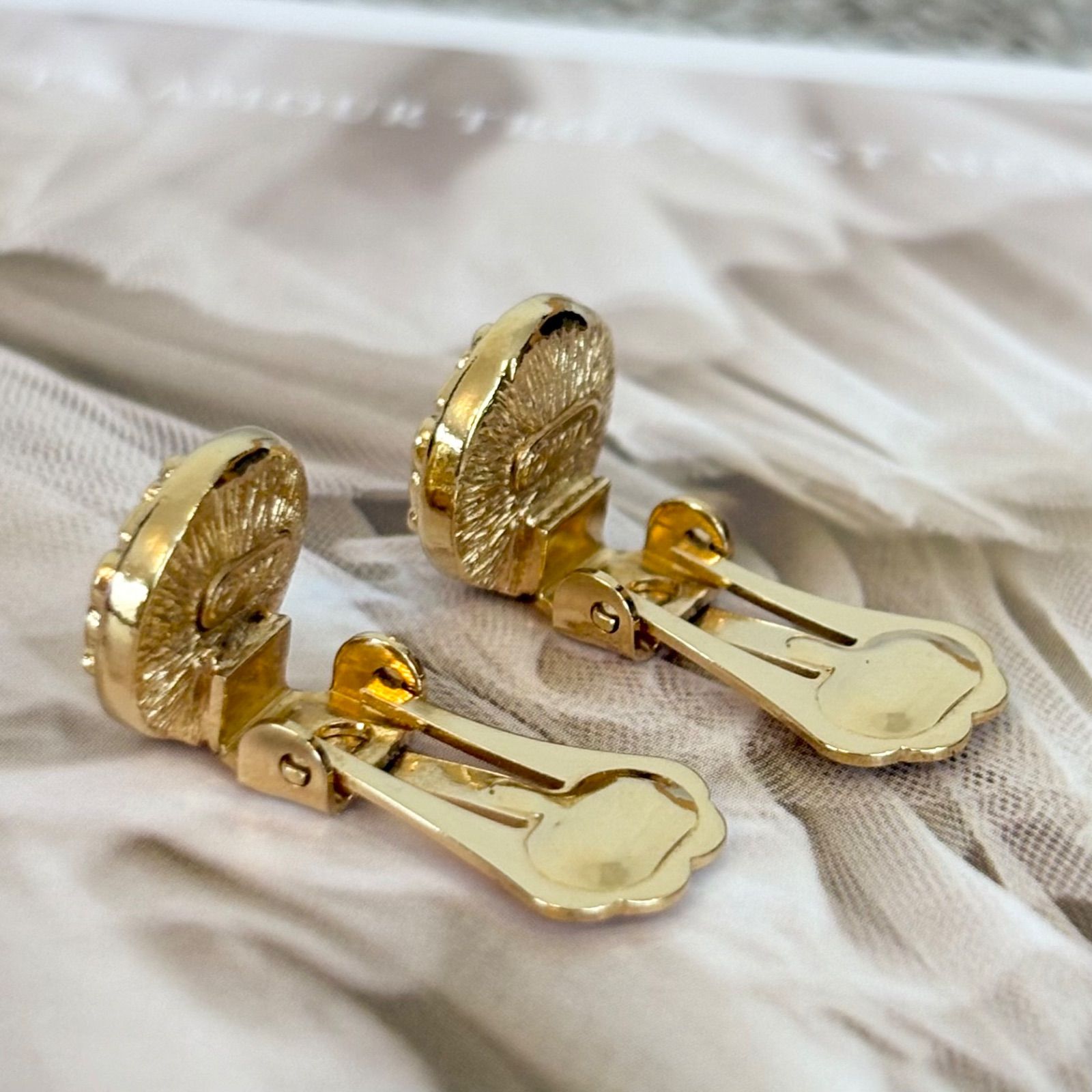 未使用品】 Dior イヤリング CD 旧ロゴ エンブレム GPメッキ ライン
