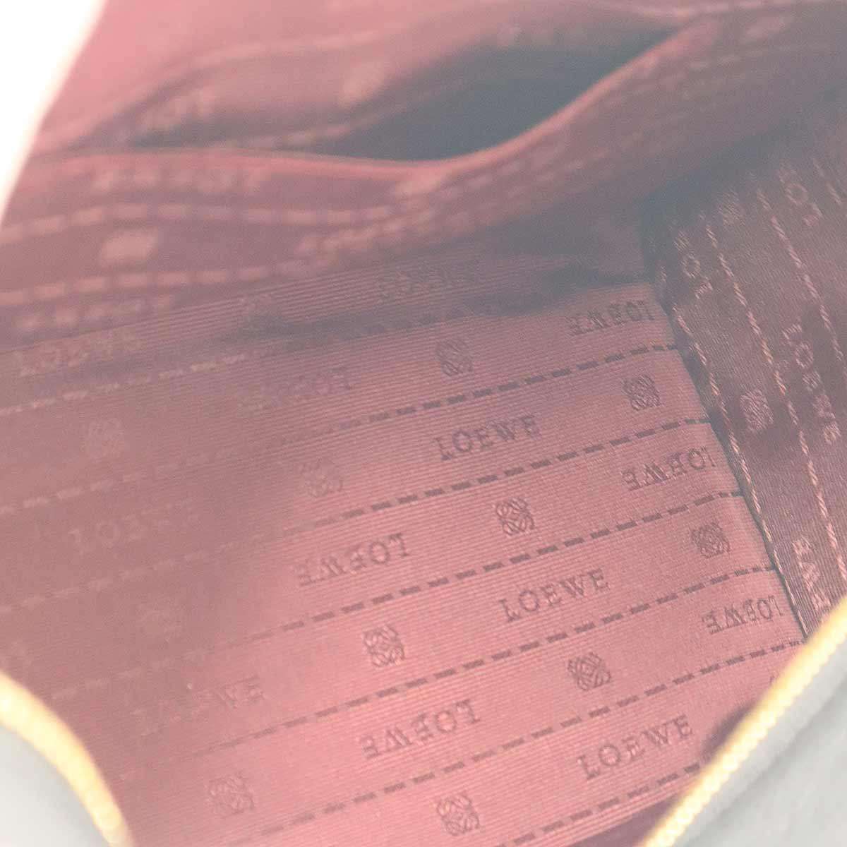 ロエベ