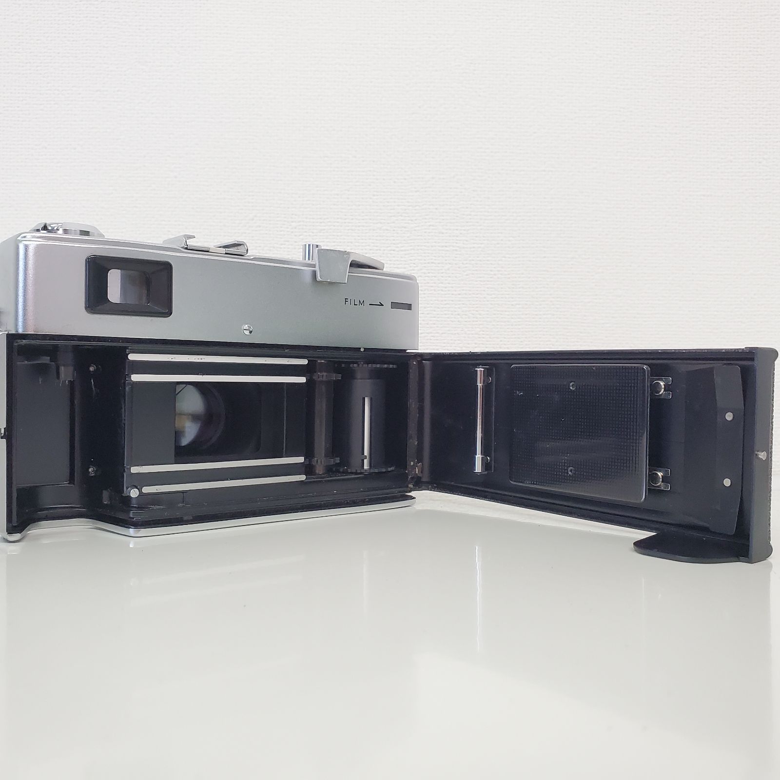 美品　通電・基本動作確認　『ミノルタ　 minolta HI-MATIC』 How to use MINOLTA HI-MATIC F 1970s Rangefinder camera - YouTube