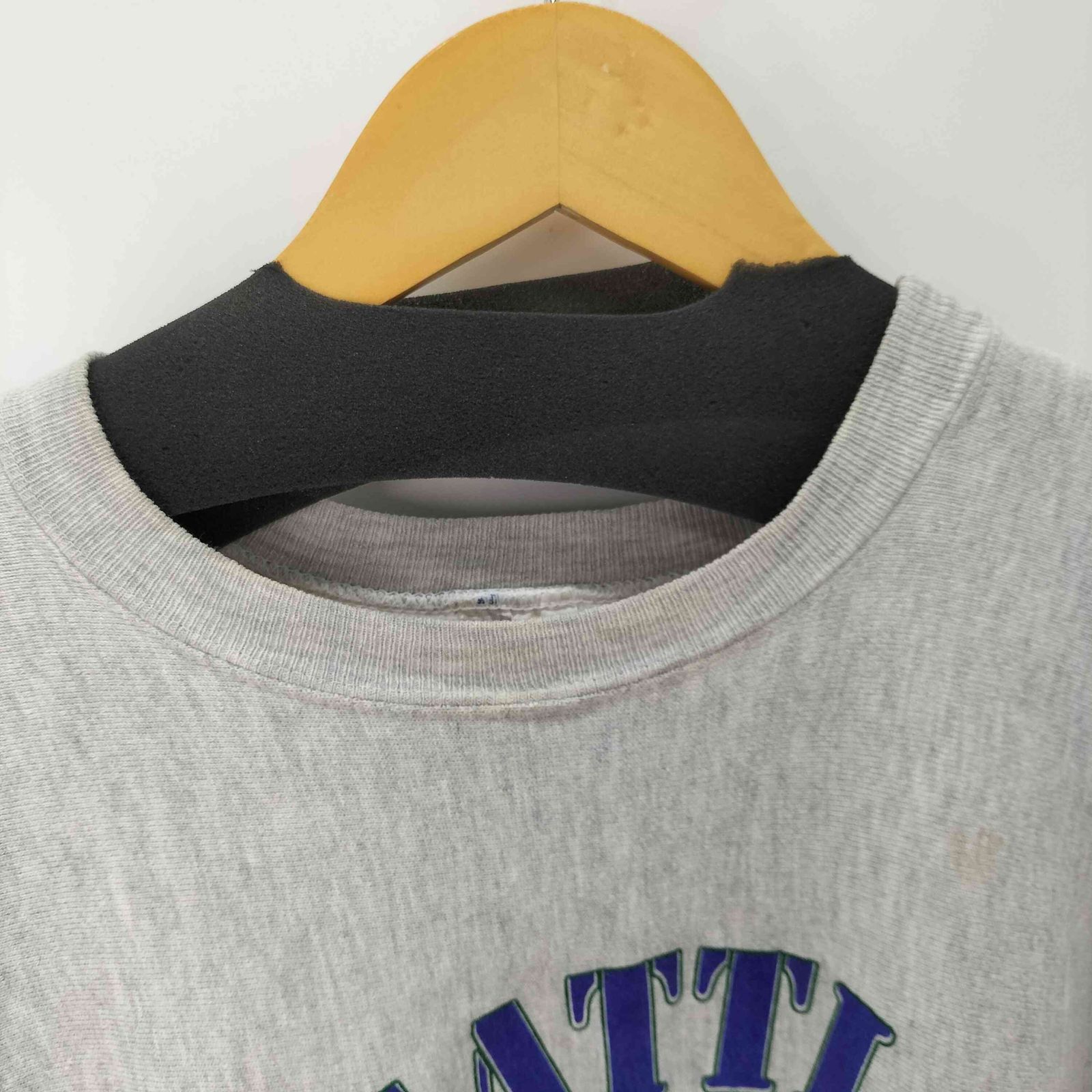 Champion(チャンピオン) 90S SEATTLE SEAHAWKS クルーネックスウェット メンズ 表記無 【中古】【ブランド古着バズストア】 チャンピオン Champion 90S SEATTLE SEAHAWKS クルーネックスウェット