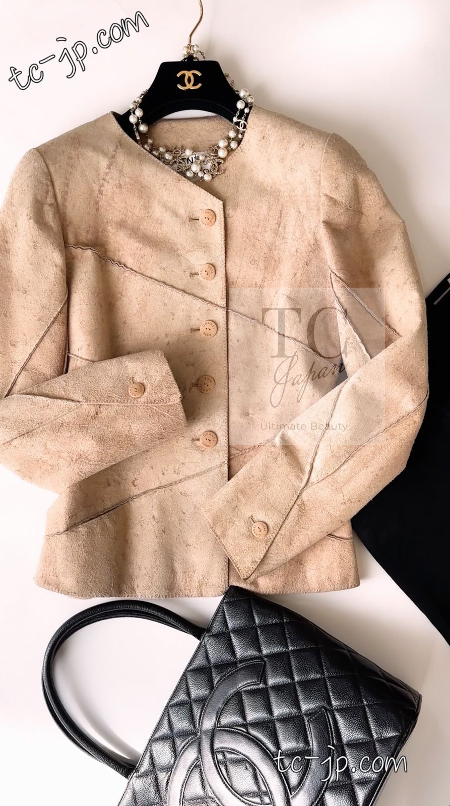 美品✨シャネル レザーノーカラージャケット カーフスキン 36サイズ ブルー 2401304903.jpg?1740988559