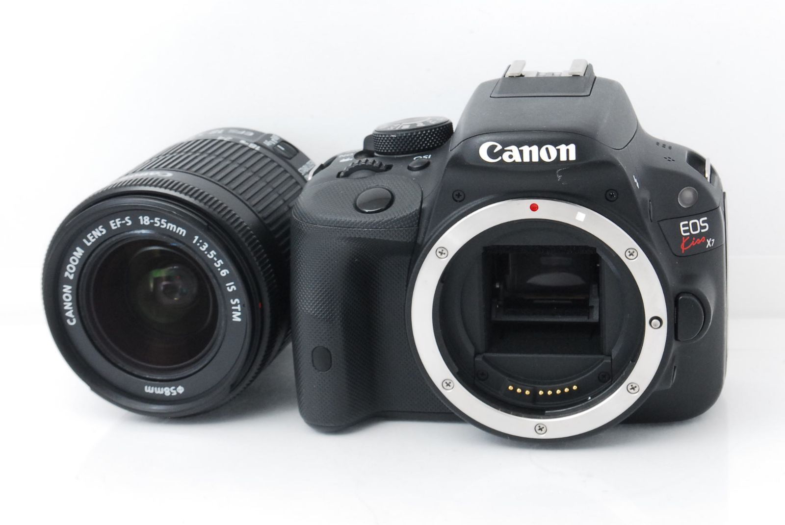【ショット数3052回】Canon EOS KISS X7 ダブルズームセット ショット数3052回】Canon EOS KISS X7 ダブルズームセット