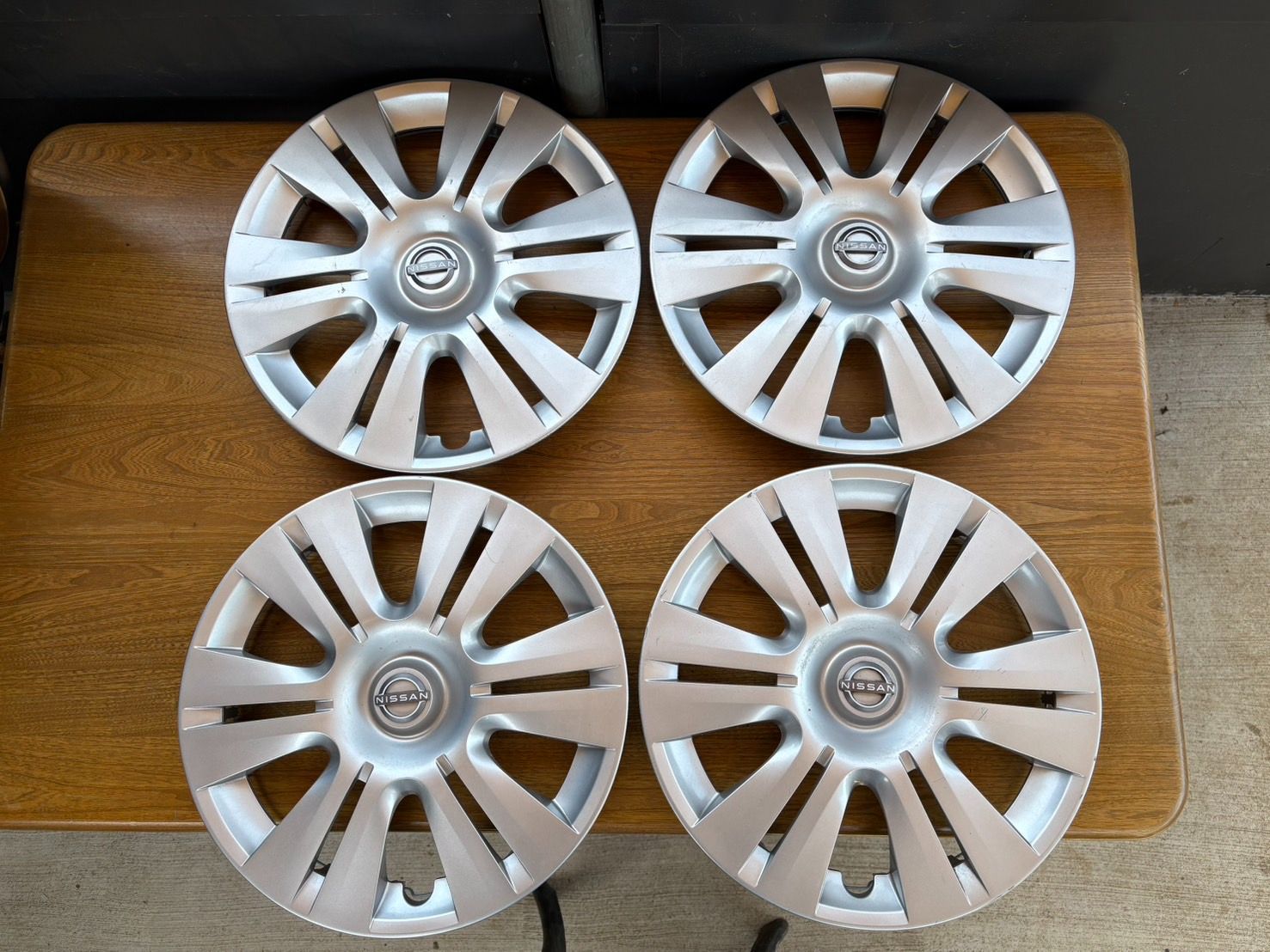 日産キャラバン ホイールカバー４枚セット 40315-5YE0C