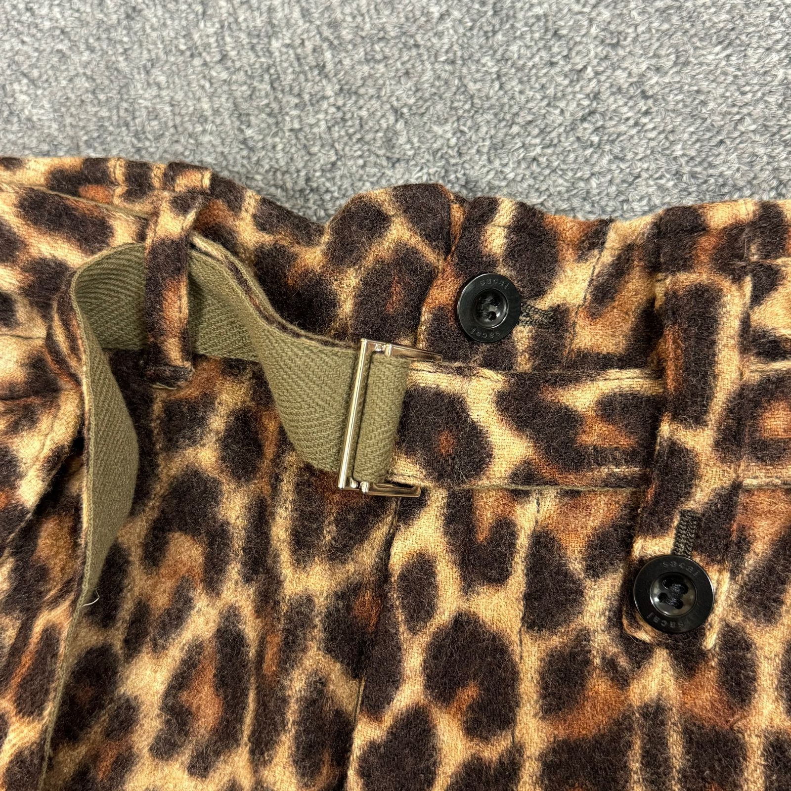 Sacai 20AW Leopard Shrivel Pants レオパードシュリベルパンツ カーゴ サカイ 20-02393M ブラウン 1  79430A5 - メルカリ