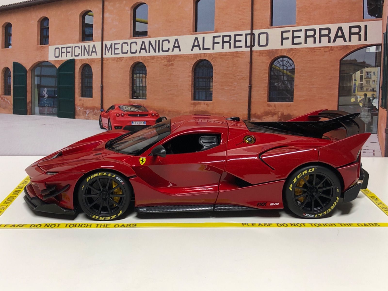 ブラーゴ フェラーリ FXX K EVO メタリックレッド Ferrari