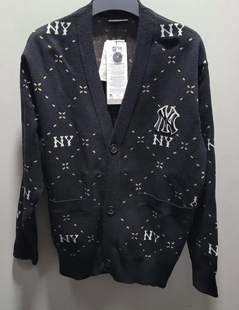 MLB モノグラム カーディガン 新品 非常にリーズナブルな価格で販売