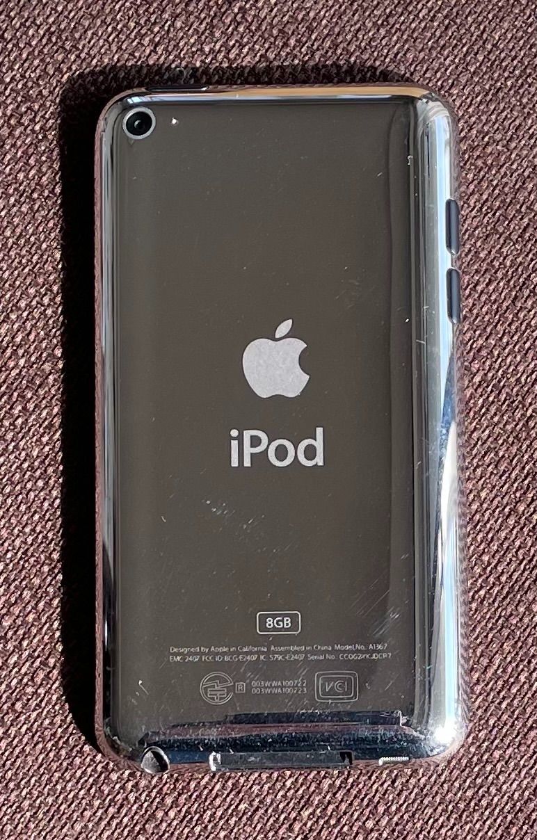 iPod touch 第4世代 良品 8GB おまけ付き - メイローショップ - メルカリ