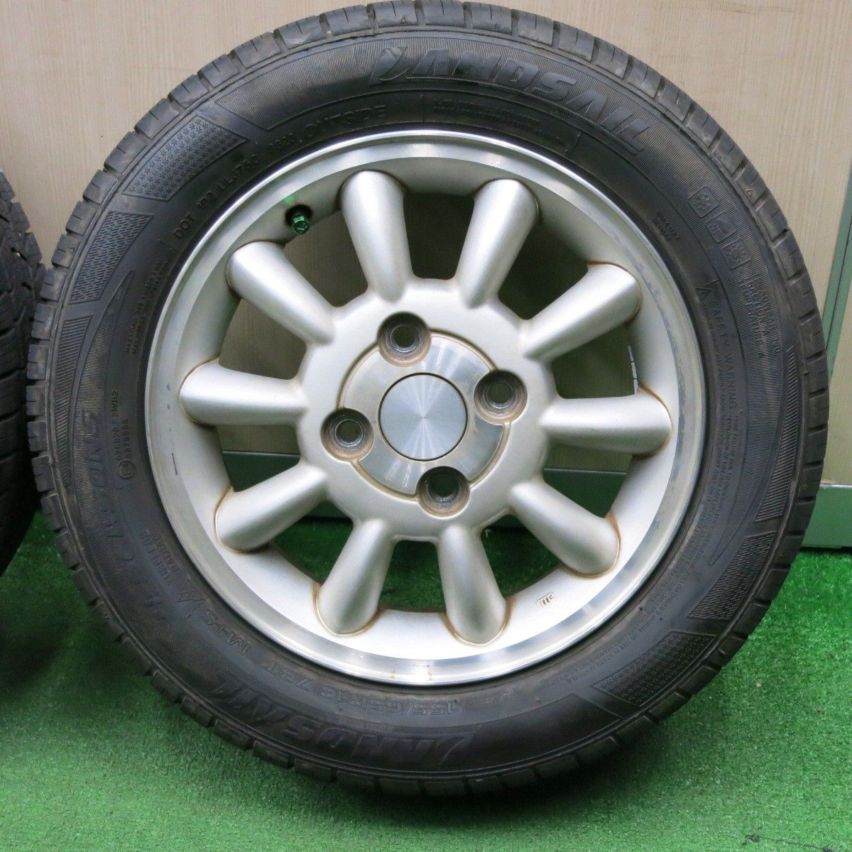 送料無料] キレイ！21年☆185/65R15 ヨコハマ ブルーアース AE01F 
