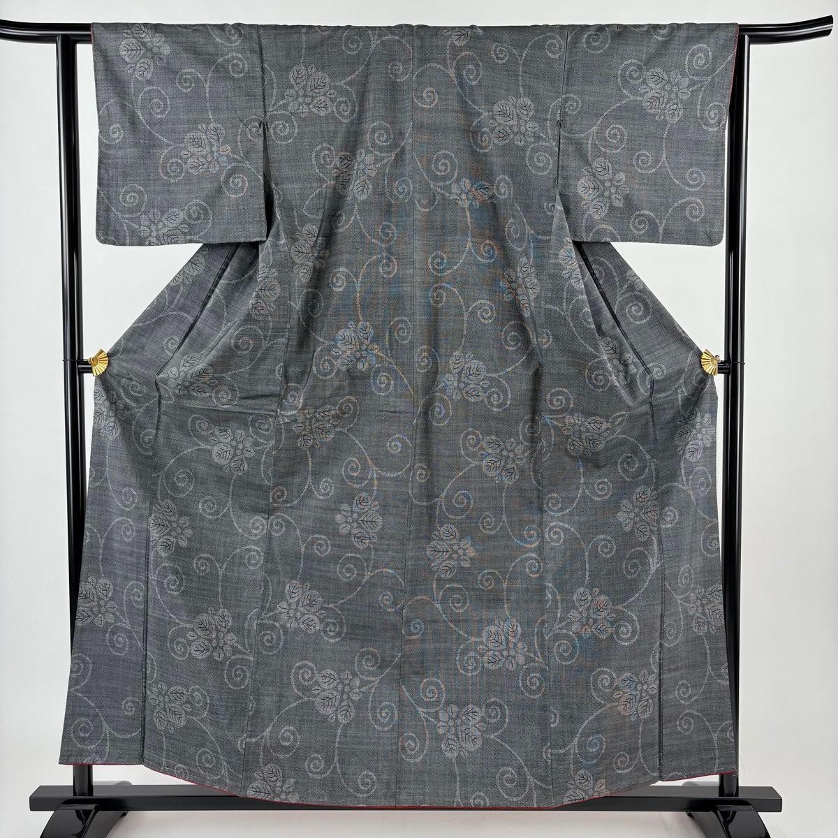 大島紬 身丈159.5cm 裄丈62cm S 袷 花唐草 黒灰 正絹 秀品