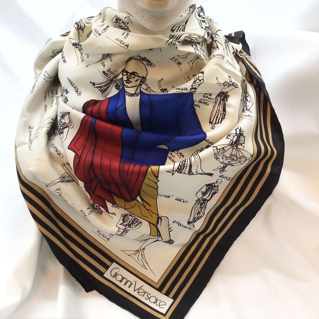 ジャンニヴェルサーチ シルク スカーフ Gianni Versace ヴィンテージ