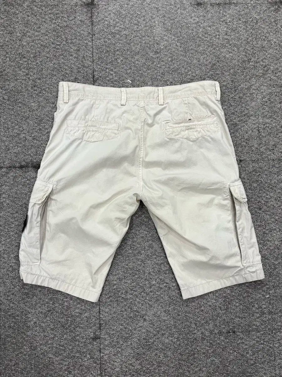 ハーフパンツ