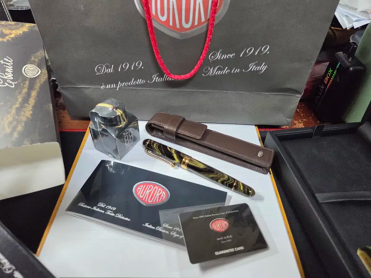 オーロラ 88 エボナイト Gialla AU888-DEY 18K EF 万年筆