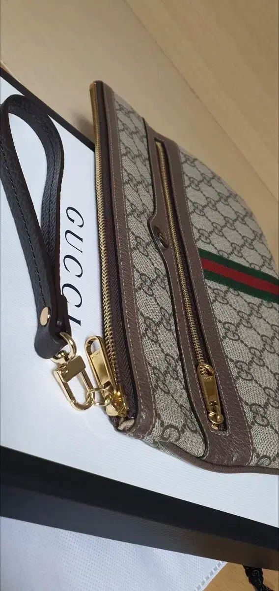 GUCCI