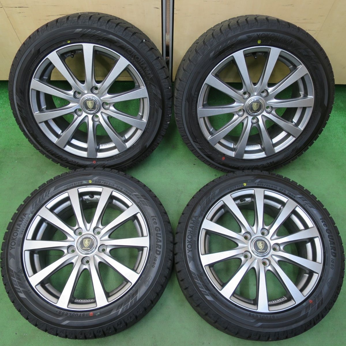 超バリ溝！24年！ほぼ10分☆スタッドレス 205/50R16 ヨコハマ アイス 