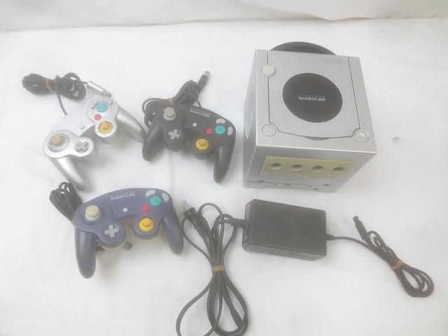 ジャンク品 ゲーム ゲームキューブ 本体 DOL-001 シルバー DOL-017 ゲームボーイプレイヤー 周辺機器付き