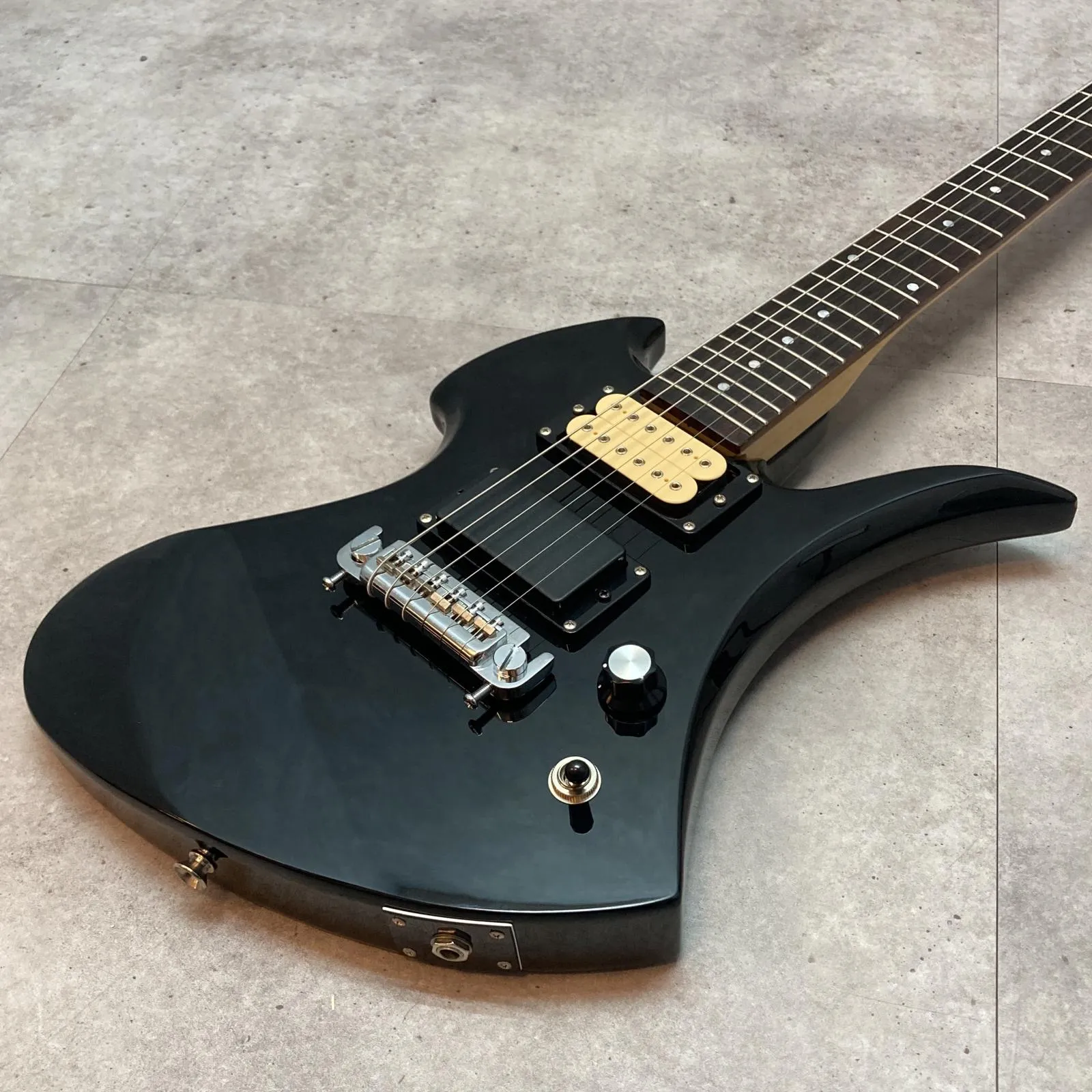 2026年最新】fernandes mg ハードケースの人気アイテム - メルカリ