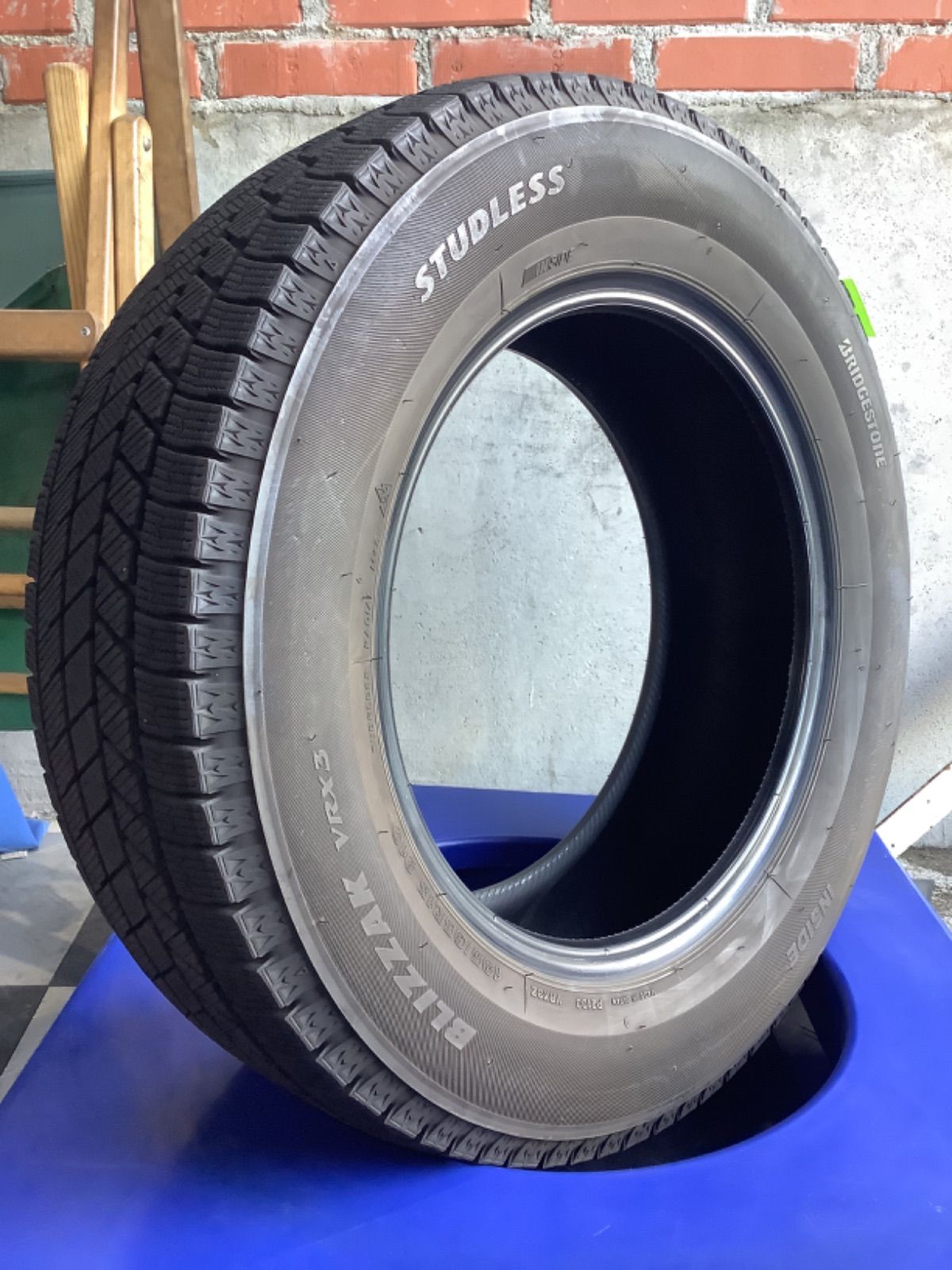 送料込み］ 195/65R15 ブリヂストン BRIDGESTONE BLIZZAK VRX3 
