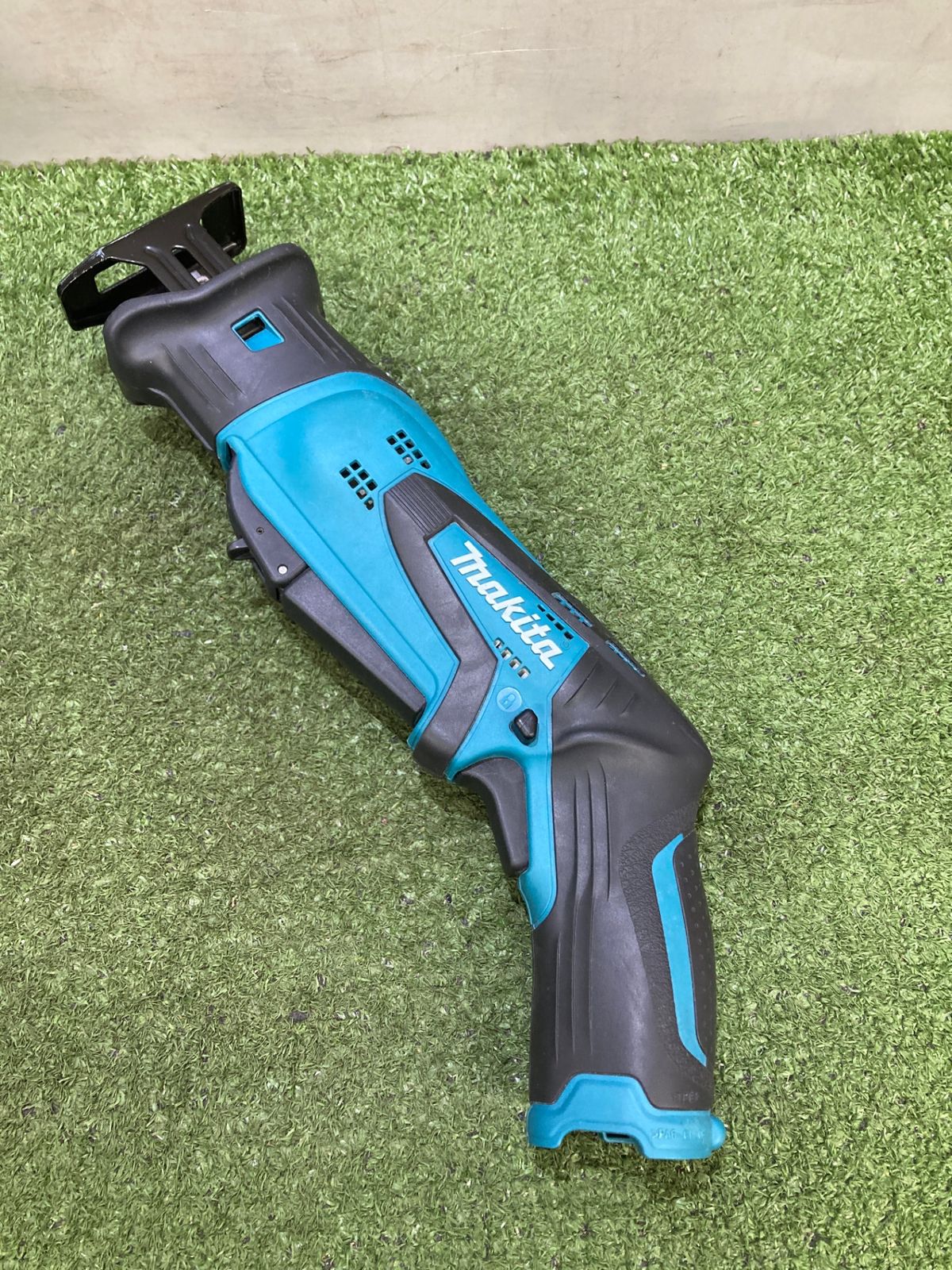 品 0921 makita マキタ 10.8V充電式レシプロソー ナチュラルグリーン 1.3Ahバッテリ×1 充電器 ケース JR101DWG ITUFAKXTLC3O