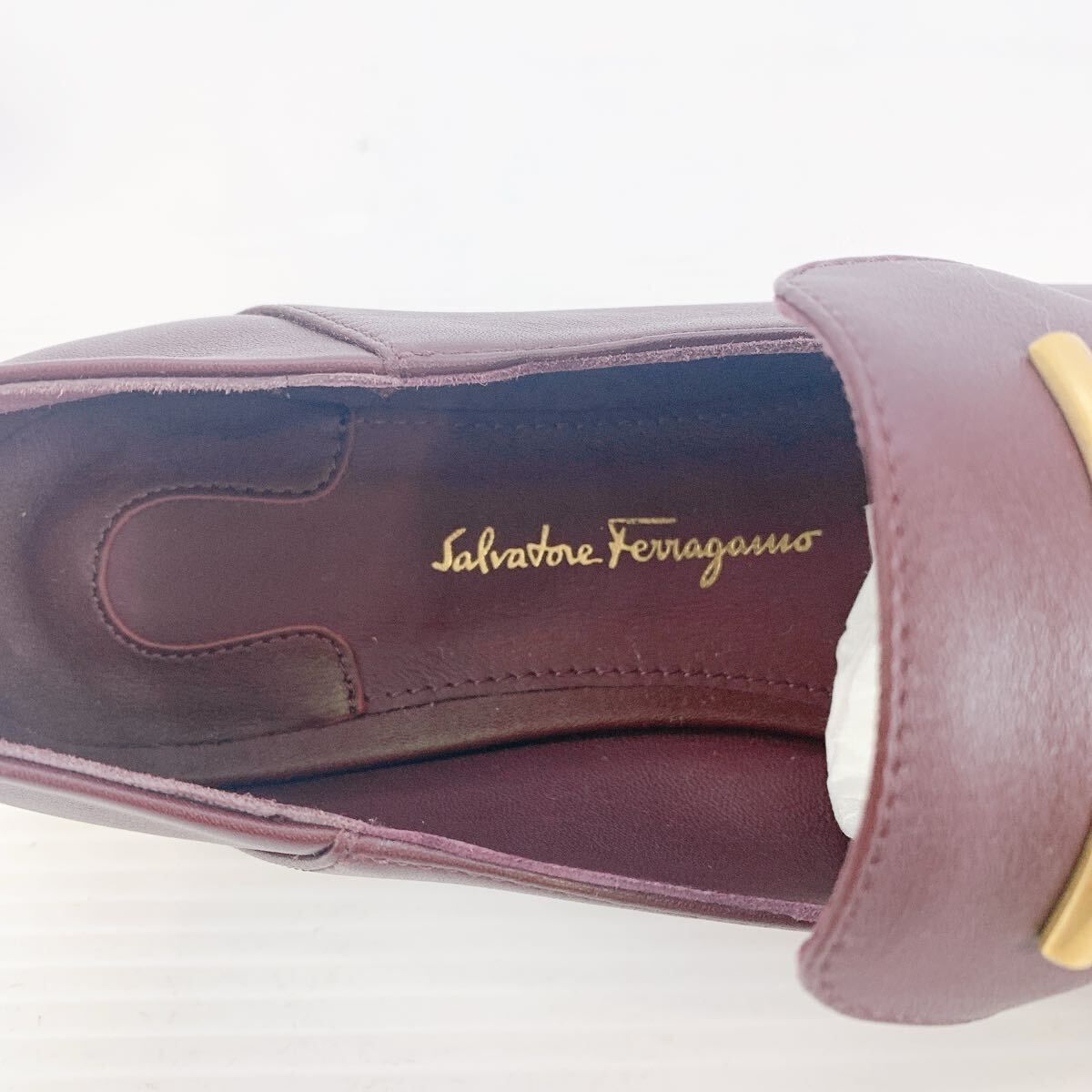 気軽な Salvatore Ferragamo サルヴァトーレ フェラガモ イタリア製 靴 フラット 美容