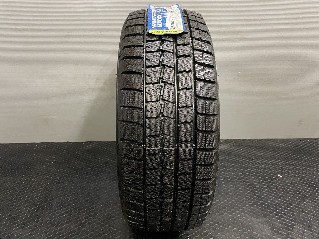 新品 DUNLOP WINTER MAXX WM01 225/55R17 17インチ スタッドレス 1本 新品 DUNLOP WINTER MAXX WM01 225/55R17 17インチ スタッドレス 1本