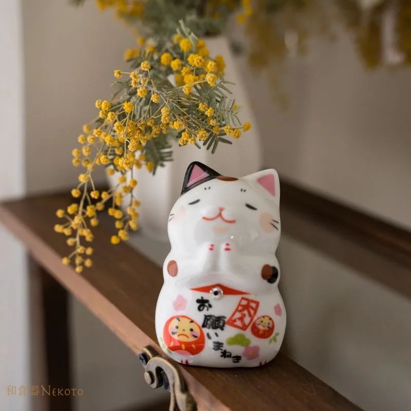 今戸神社　招き猫　商売繁盛　招福　人招き 都内の猫寺・猫神社「豪徳寺」「今戸神社」 招き猫発祥は