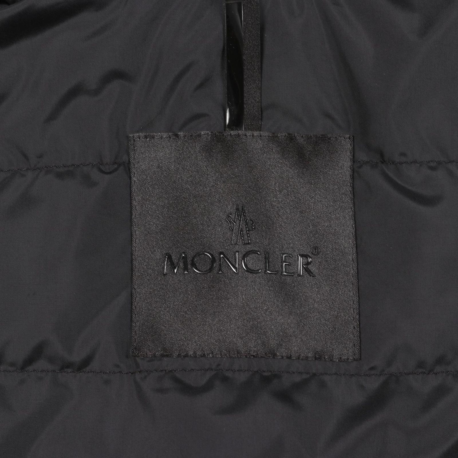 ナイロン Dusler MONCLER モンクレール 未使用級 ⭐*️様 ダウン ダウン ナイロン DUSLER ダウンジャケット MONCLER モンクレール ジャケット・アウター