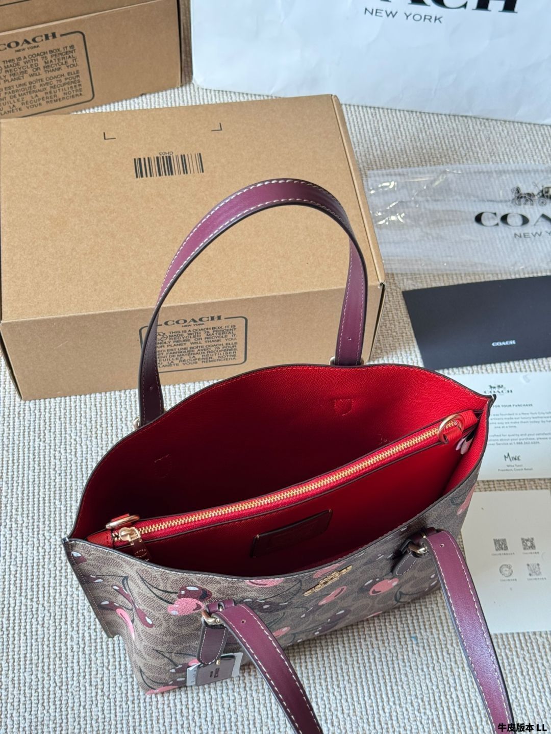 すぐ届く【COACH】シティ ミニトートバッグ チェリープリント 今日特価】COACH City ミニトートバッグ コーチ シティ ミニ