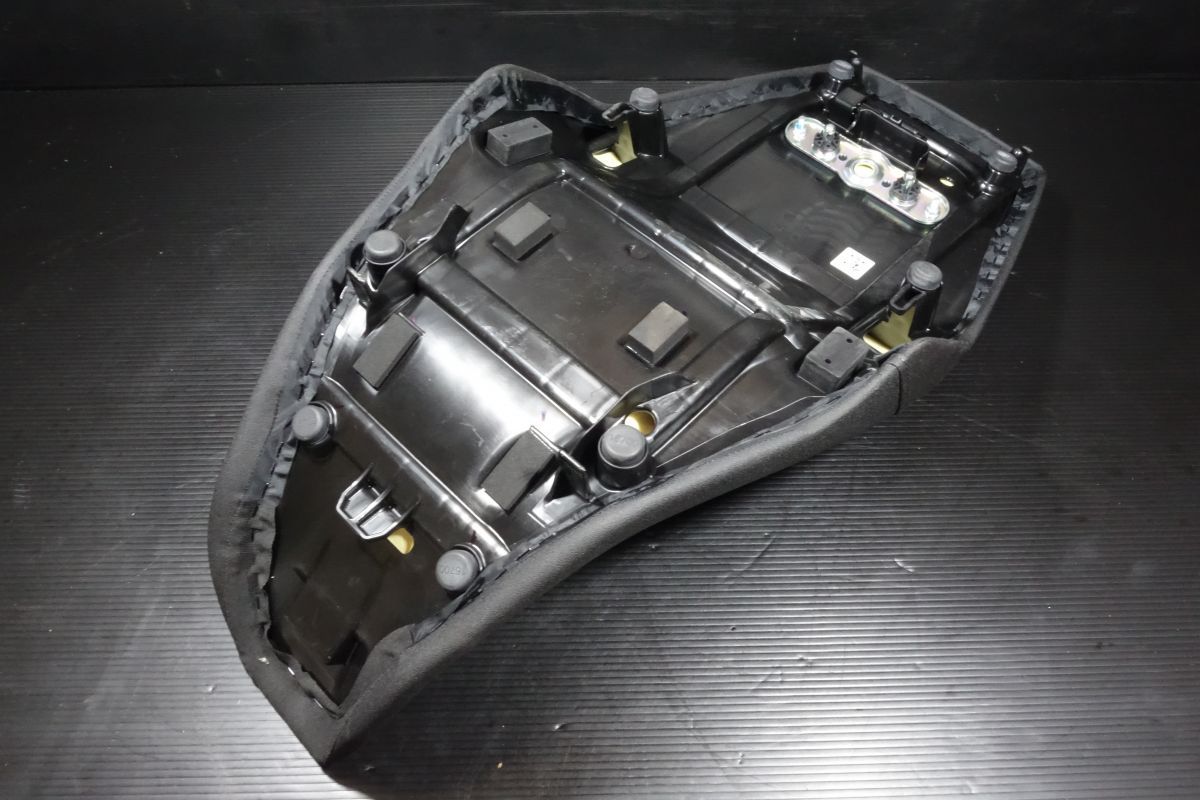 シート スズキ 純正 Vストローム 800DE EM1BA V-Strom R20250825 LAWEED_CL