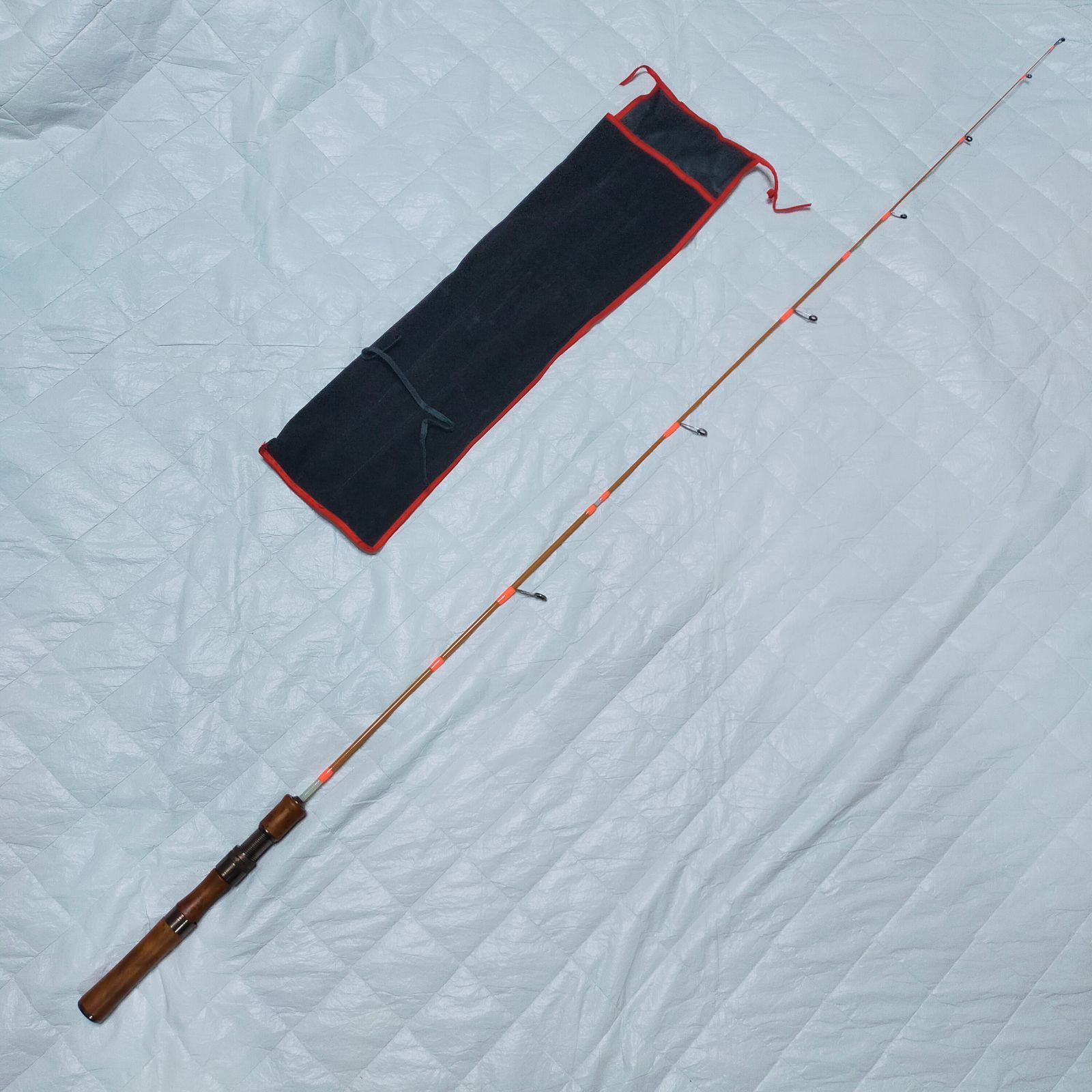 ☆新品☆4.6ftスピニングロッドSUL 柔らかく遊べるグラスロッド