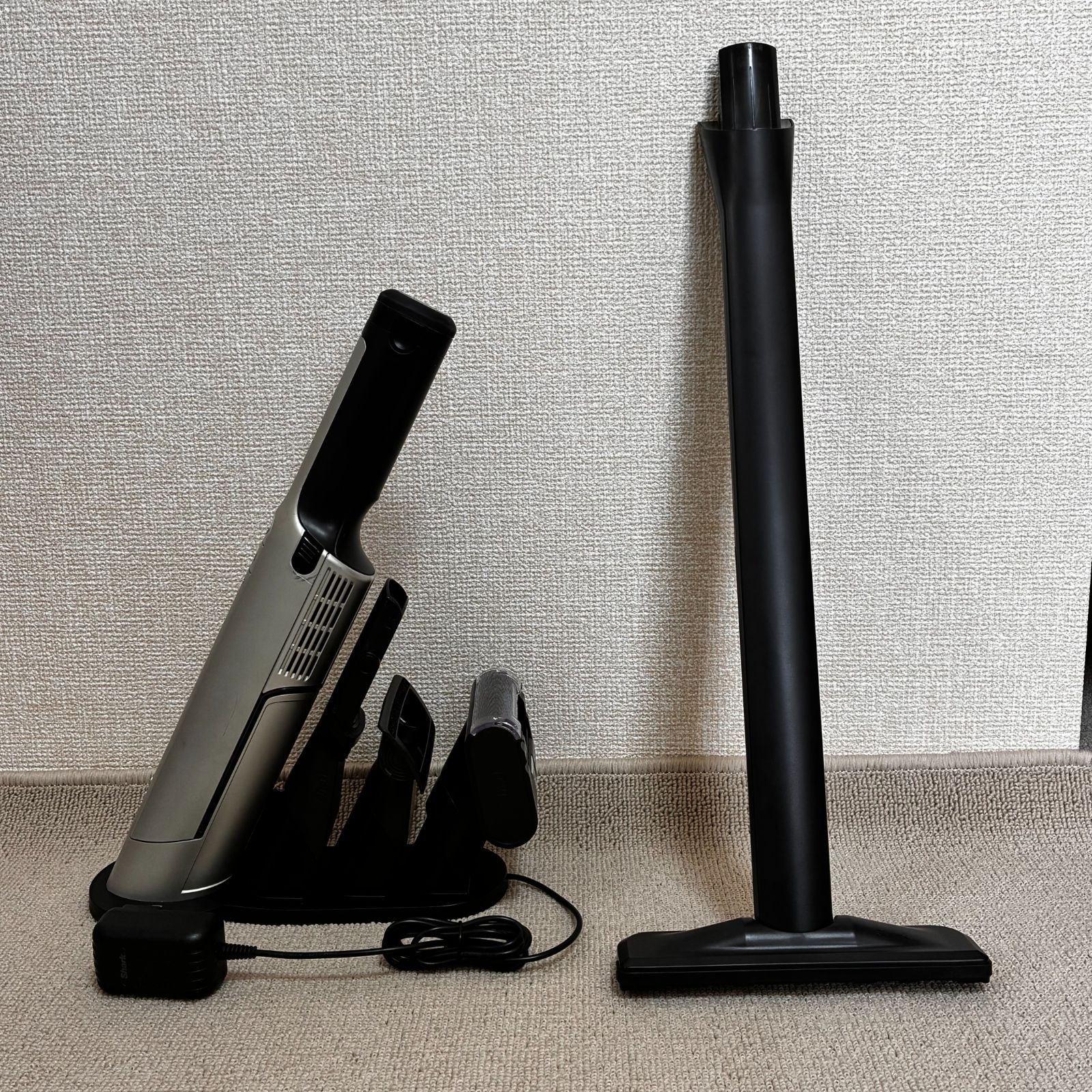 Shark EVOPOWER EX WV406J　ハンディクリーナー　中古品 新品 Shark EVOPOWER EX ハンディクリーナー WV406JGG - メルカリ