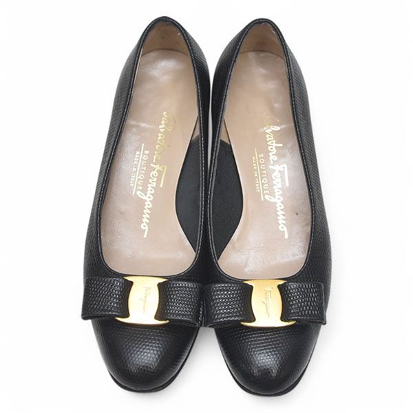 美品■サルヴァトーレフェラガモ　ヴァラリボン　パンプス　アーモンドトゥ　22.5 FERRAGAMO サルヴァトーレフェラガモ Salvatore Ferragamo