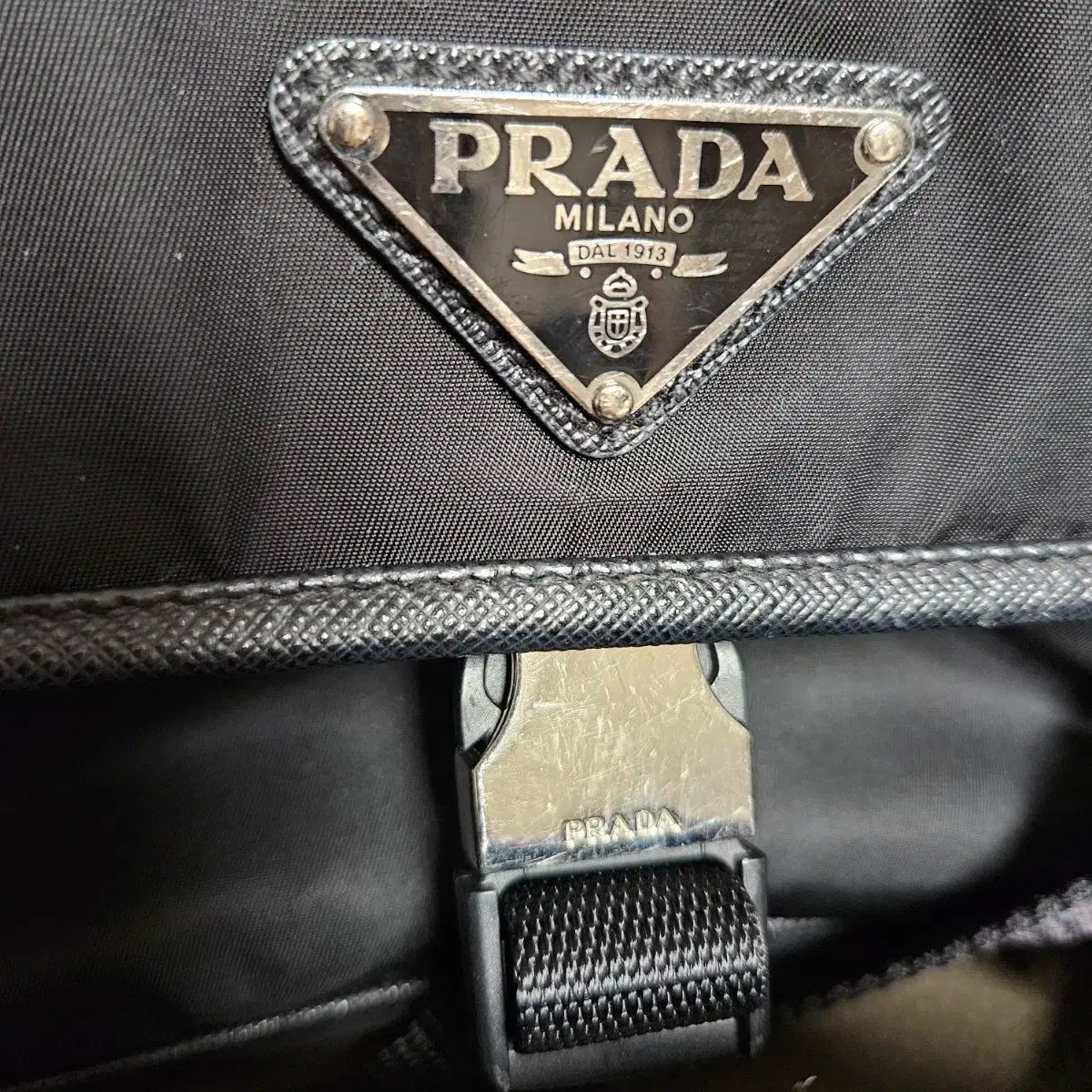 PRADA プラダ