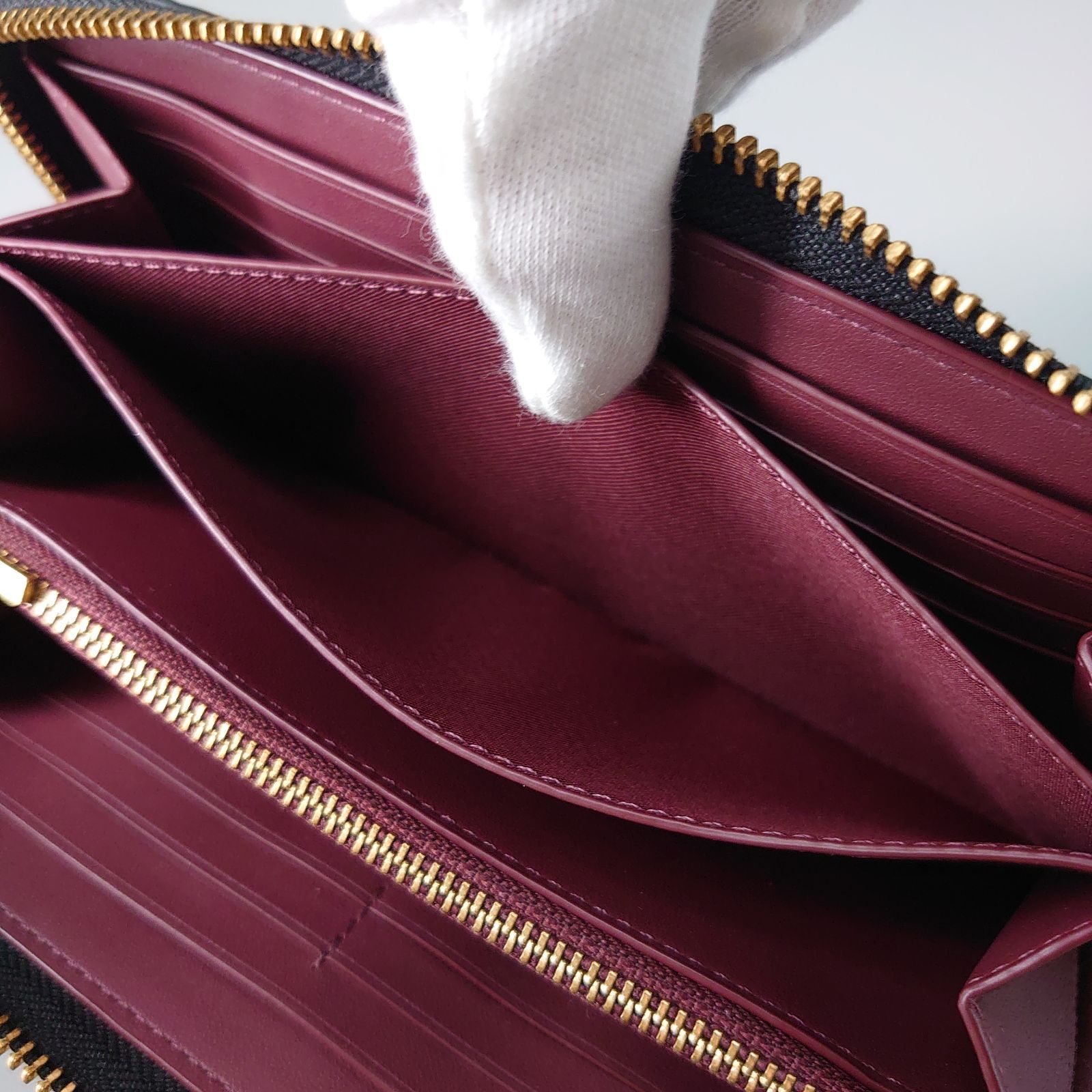 COACH コーチ アコーディオン ジップ ウォレット フローラル プリント