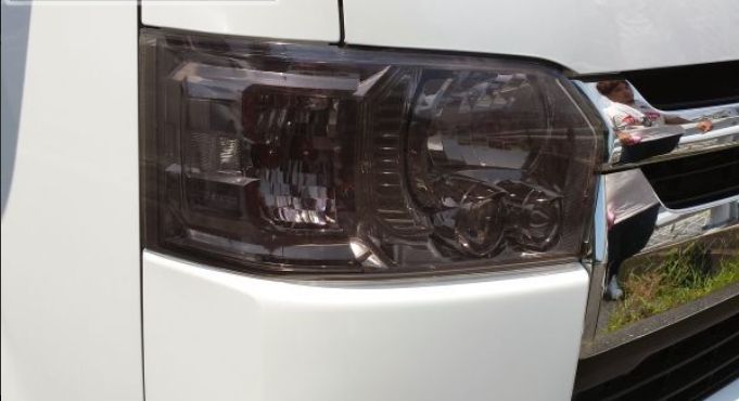 200系ハイエース レジアス 4型 5型用 ヘッドライトカバー スモーク