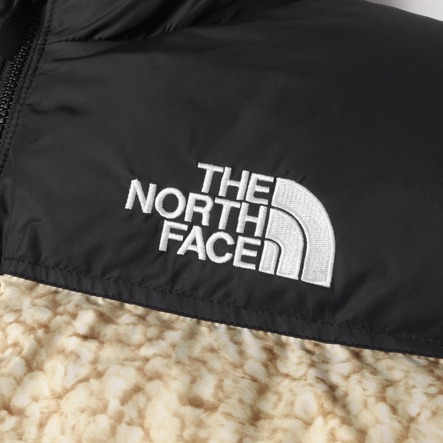 THE NORTH FACE ノースフェイス ダウン ジャケット サイズ:M 19AW US企画 1996 ボア転写プリント ヌプシ ジャケット  PRINTED 1996 RETRO NUPTSE JACKET シェルパ(SHERPA) アウター ブルゾン - メルカリ