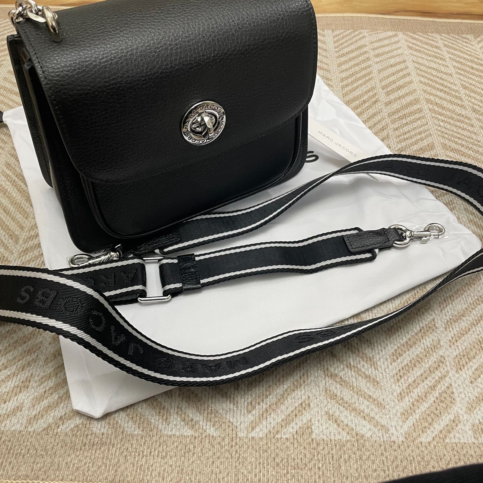 マークジェイコブス MARC JACOBS レトロショルダーバッグ Black 【公式