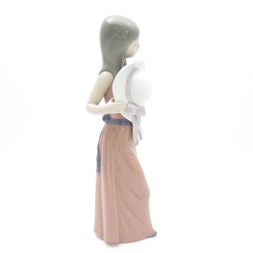 美品 LLADRO リヤドロ 5007 内気な少女 若草色の少女 フィギュリン 1点 インテリア 置物 陶器人形 SO2510F2 楽天市場】美品 LLADRO リヤドロ 5007 内気な少女 若草色の少女