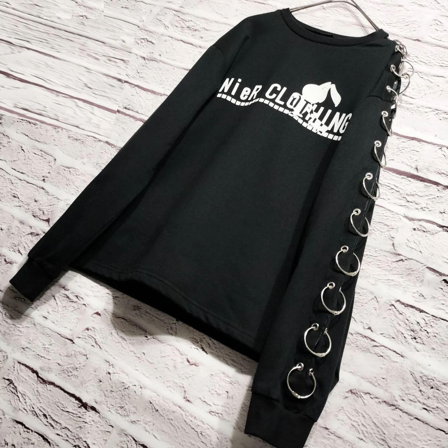 美品】NieR CLOTHING ロンT 袖リング アシンメトリー - メルカリ