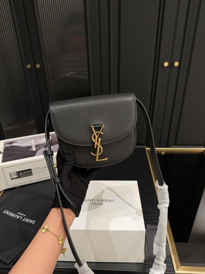 YSL イヴサンローラン 黒 ショルダーバッグ-Y09