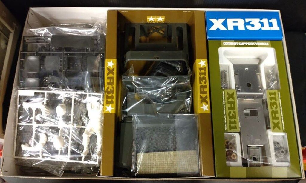 新品】レアなHAULERアメリカントレーラー車大き目のラジオ
