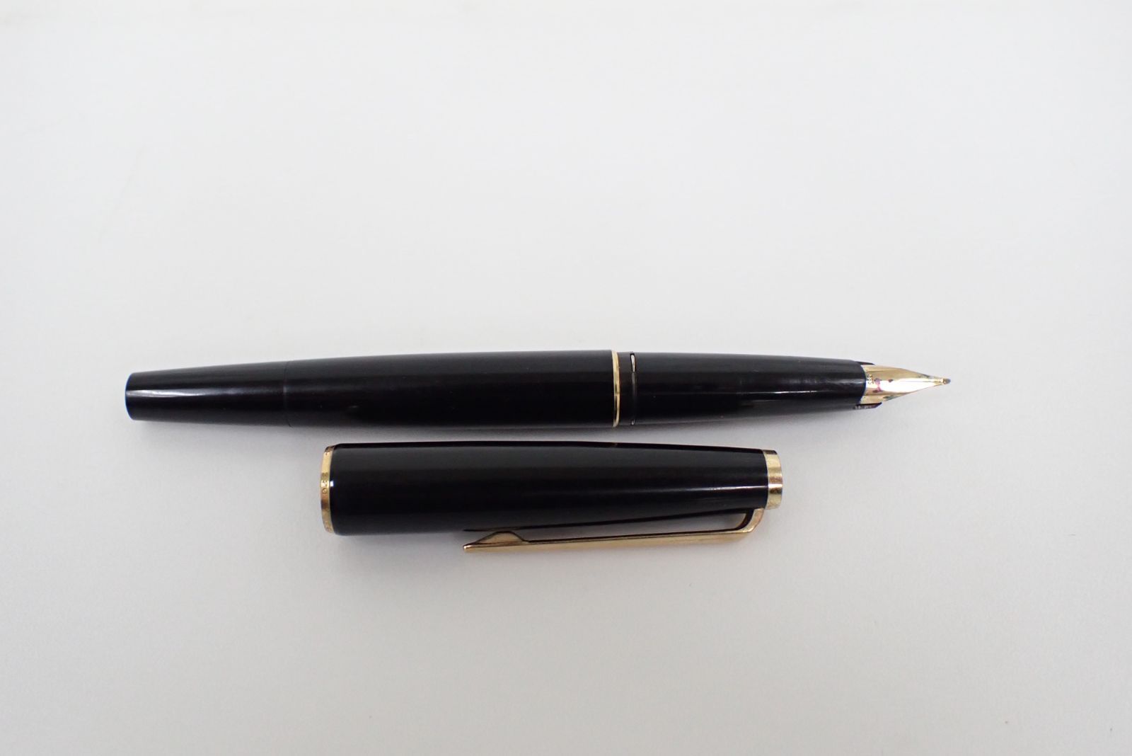 ∴ MONTBLANC モンブラン 320 万年筆 585 - メルカリ