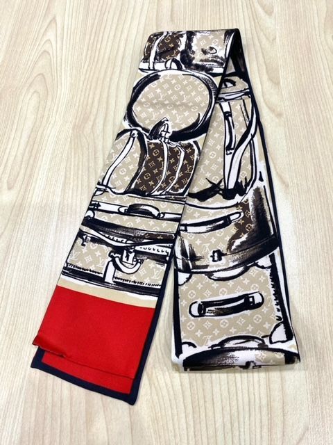 S4-47 LOUIS VUITTON ルイヴィトン バンドー トランク モノグラム シルク スカーフ M73964 タグとれ クリーニング済