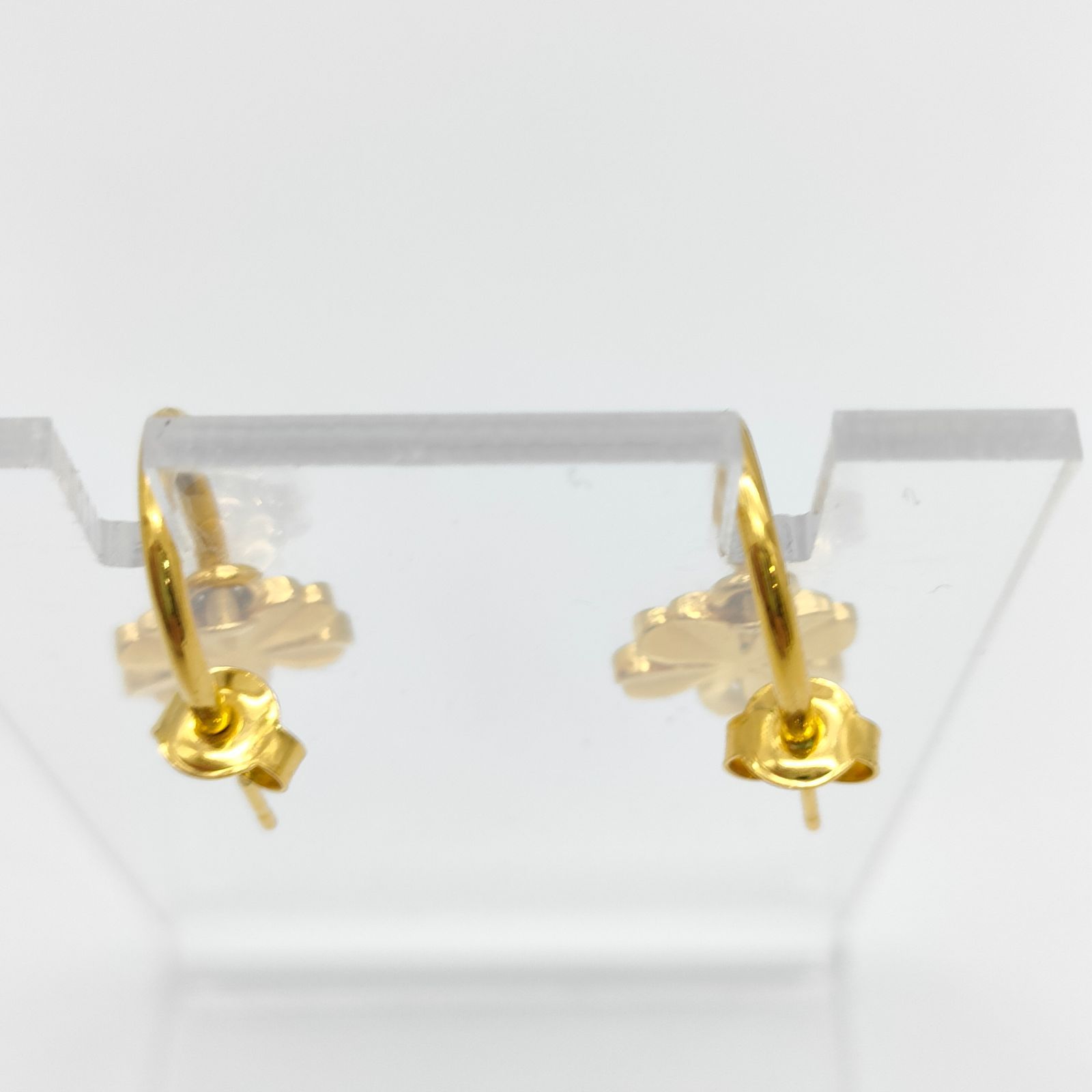 CHANEL シャネル クローバー ピアス 金メッキ 約2.9g Clover