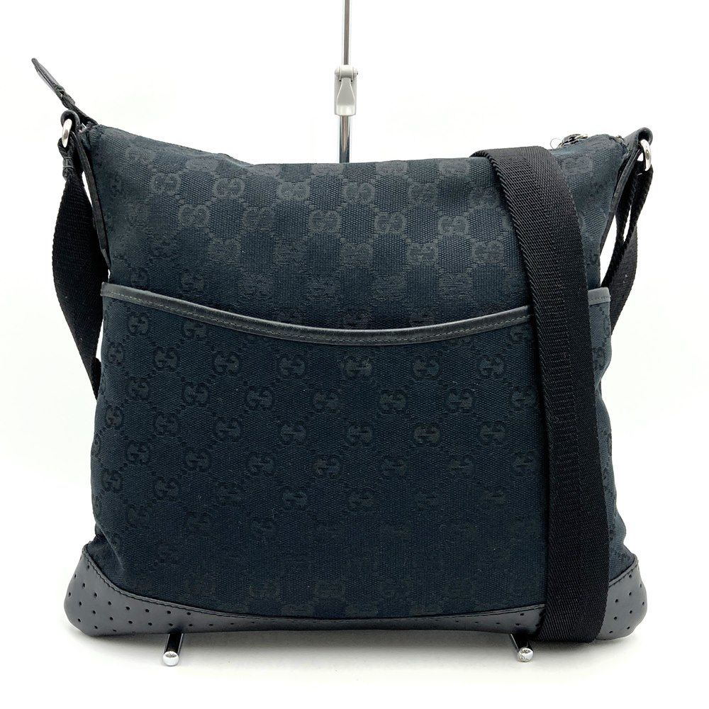 GUCCI グッチ 145857 ショルダーバッグ GGキャンバス パンチング レザー ブラック 黒 レディース メンズ カジュアル シンプル 斜め掛け