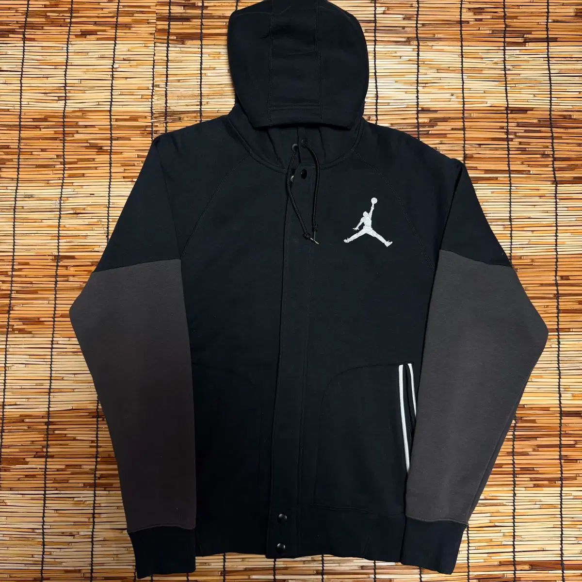 Jordan ジップアップフード付きジャケット 黒 Jordan ジップアップフード付きジャケット 黒 【公式通販】